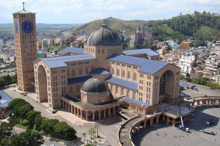 PARÓQUIA SÃO JOÃO MARIA VIANNEY Boletim Informativo Distribuição gratuita www.vianney.org.