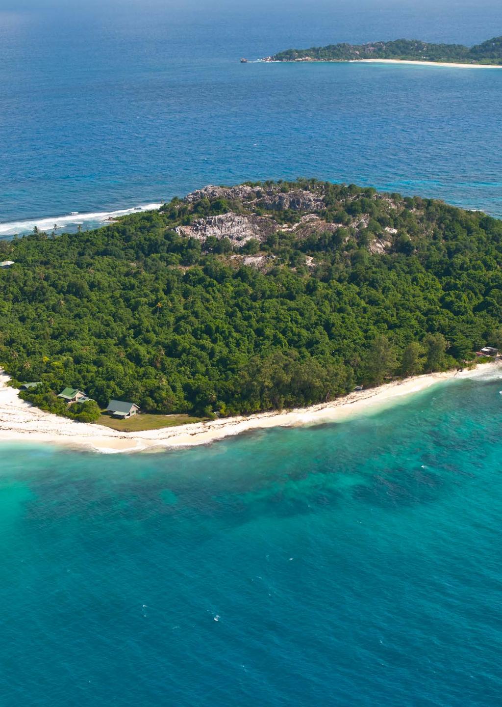Ilha granítica que abrange cerca de 27 hectares, a ilha de Cousin está localizada a aproximadamente 2 km da ilha de Praslin.