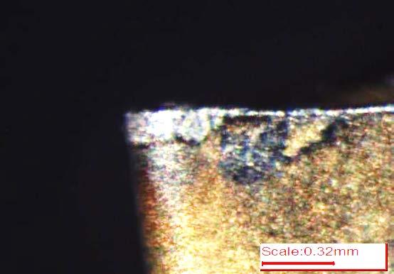 o aumento de 50X. Na Figura 2 pode ser observado a cota Vb a qual caracteriza o desgaste de flanco conforme norma NBRISO 3685 (6).