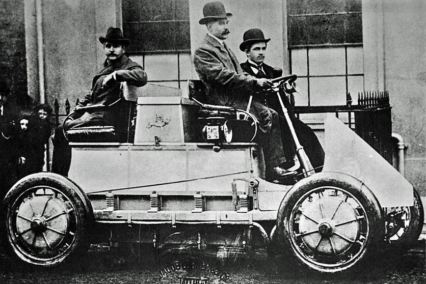 Veículos Híbridos também já existiam Fer 1900