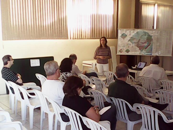 do Rio Grande do Sul, onde abordou a sistemática e os resultados do projeto de mesmo nome, executado pela CPRM/Superintendência de Porto Alegre.