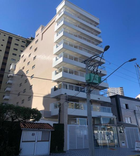 R$ 360.000,00 14 Entrada R$ 120.000,00 + saldo em 100 x R$ 2.400,00 APARTAMENTO 2 DORMITÓRIOS 2 SUÍTES ED. SANTO ANTONIO RESIDENCE AP.