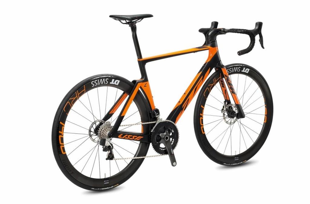 A proposta da marca austríaca entra para o contemporâneo segmento Aero com uma abordagem madura e ponderada: a KTM Lisse é a primeira bicicleta Aero cuja geometria sofisticada está acompanhada com