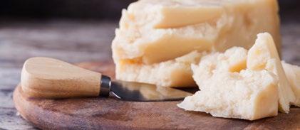 PARMESÃO O Queijo tipo Parmesão possui uma infinidade de usos culinários, podendo ser utilizado ralado grosso ou fino, em sopas e gratinados.