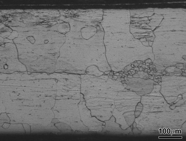 incompleta), e conseqüente aumento do tamanho de grão do aço recozido, demonstrados nas micrografias da figura 43.