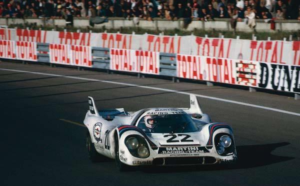 1971: Helmut Marko/Gijs van Lennep vencem a 24 Horas mais veloz da história, com uma média de 222,298 km/h. a produtora do ator Steve McQueen.
