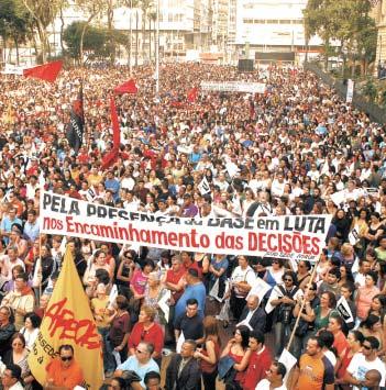 Isso pode ser explicado por vários fatores, internos e externos.