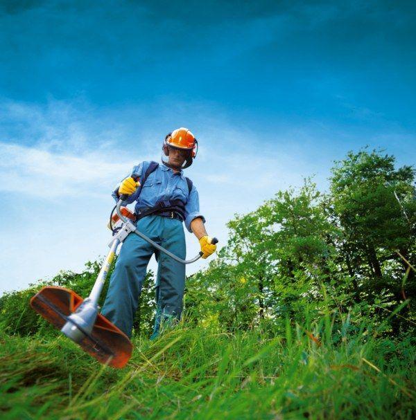 SERVIÇOS PRELIMINARES LIMPEZA DO TERRENO Roçar Roçar