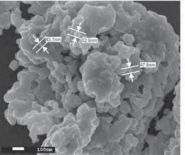 51 8.3 Microscopia eletrônica de varredura alta resolução (MEV-FEG) A microscopia eletrônica de varredura é uma técnica na qual a superfície de uma amostra a ser examinada é rastreada com um feixe