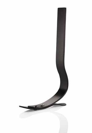 CHEETA XPLORE JUNIOR Um pé híbrido em fibra de carbono, feito por medida, desenhado para funcionar tanto como um pé para uso diário como para desporto.