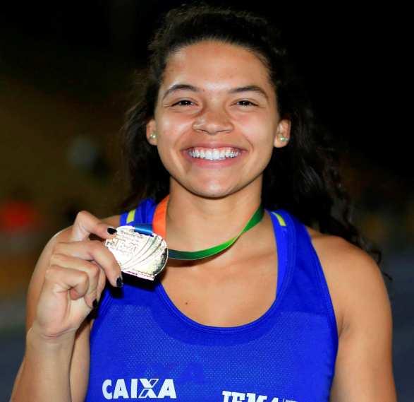 44 26/05/2018 Ouro no Campeonato Brasileiro Caixa de Atletismo Sub-23 em 2018 nos 400 m Ouro no Campeonato Brasileiro Caixa de Atletismo Sub-18 em 2017 nos 400 m Bronze no Campeonato Mundial Sub-18