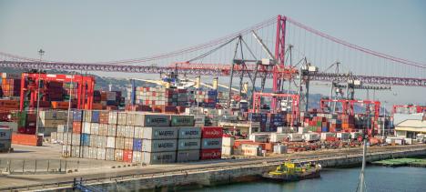 Também para o Porto de Lisboa está previsto um projeto que visa aumentar exponencialmente a navegabilidade do rio Tejo para mercadorias.