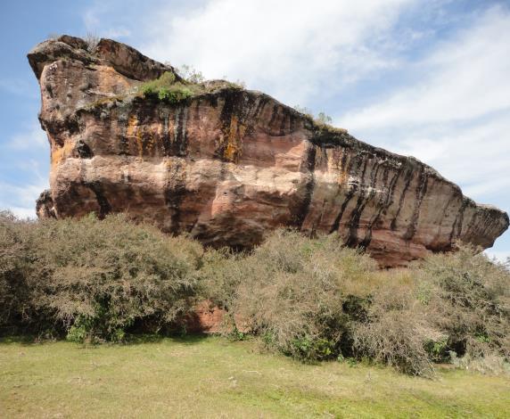 Quadro 27 Geossítio 25 Pedra Rincão da Guarda Velha.