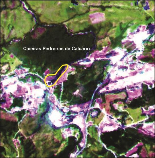 Foto e Imagem Google Composição Colorida e Visão 3D 92 O geossítio Caieiras Pedreiras de Calcário (Quadro 16) é um conjunto de áreas que