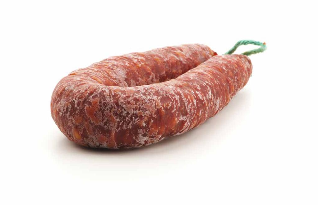 LINGUIÇA PAIO A linguiça Paio é um embutido de carne suína, defumado, considerado componente indispensável da tradicional feijoada.