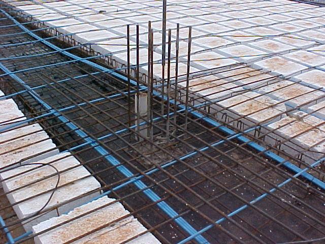 UNESP(Bauru/SP) 117 - Estruturas de Concreto I Lajes de Concreto 66 Figura 64 Laje nervurada protendida com cordoahas