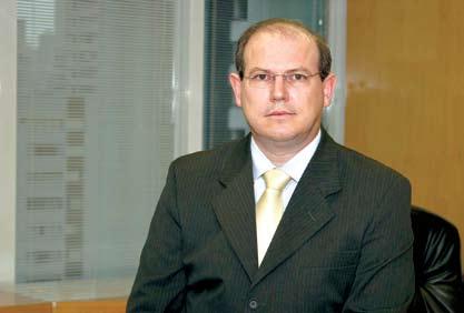 de 2008. A comissão é composta pelos representantes do Conselho Federal de Contabilidade, Luiz Antonio Balaminut e como responsável pela disseminação do XBRL no Brasil.