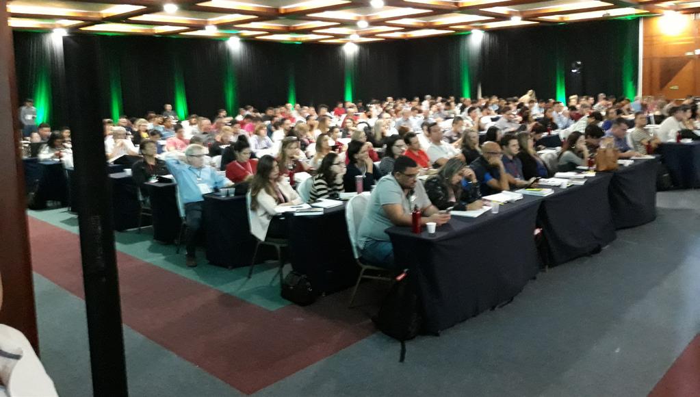 Por meio de patrocínio e um stand, sua empresa será exposta a aproximadamente 300 participantes do