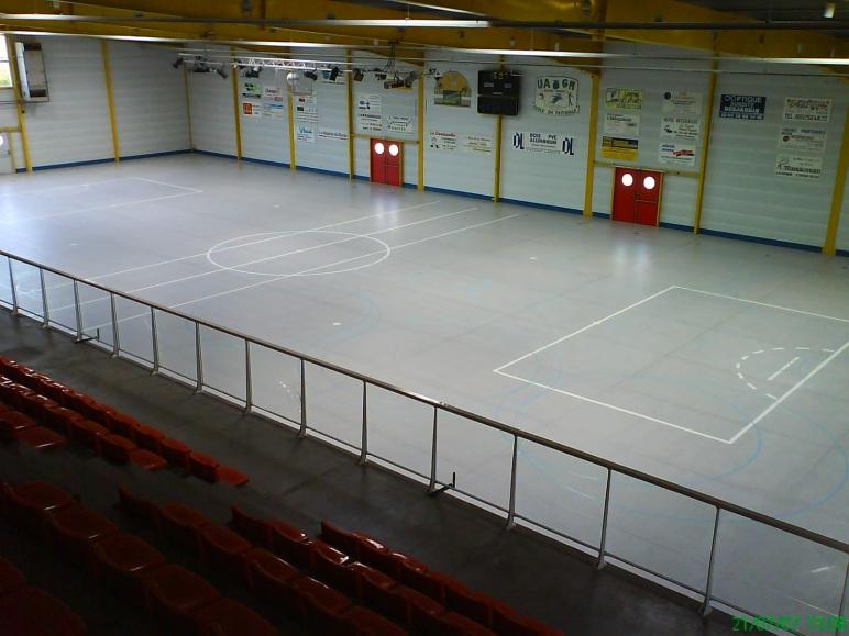 Les installations : La patinoire de Gujan Mestras dispose de : ü Quatre