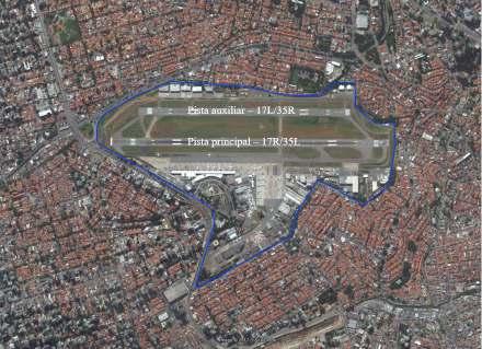 17 Figura 1 Limite patrimonial do Aeroporto de São Paulo/Congonhas Fonte: INFRAWAY Engenharia adaptado pelo autor Diante desse contexto, ainda que se façam rearranjos em outros componentes do lado ar