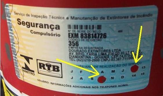 Componentes do extintor Validade do extintor Para verificar a validade (carga) do extintor será necessário observar o selo do INMETRO localizado na parte frontal do