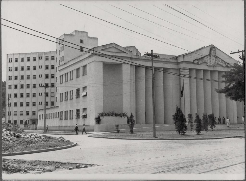 Referência bibliográfica 1 As Bases Farmacológicas da Terapêutica -Goodman & Gilman, 10ª edição.