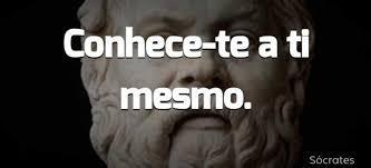 Quem ou o que é Deus? Como se pode ou não provar sua existência? A religião pra Sócrates é a sua filosofia.