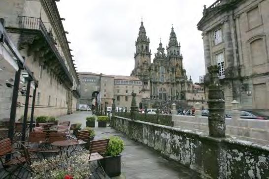 NÚMERO DE TURISTAS NA CATEDRAL DE SANTIAGO NUM DIA DE MÁXIMA AFLUÊNCIA Na catedral de