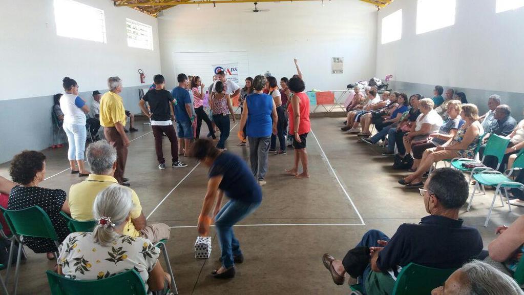 Atividades intergeracionais com a participação dos idosos