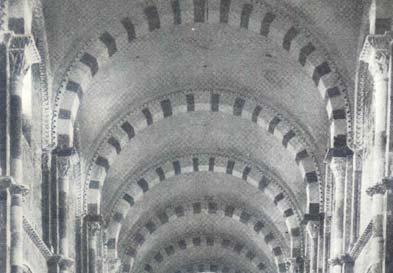 Figura 8 Vista do interior da igreja La Madeleine Fonte: Pevsner, 1982.