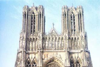 Figura 10 Vista da catedral de Notre Dame (Reims) Fonte: Goitia, 1997.