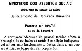 A Profissão denomina-se Preparadores de laboratório, enquadrados: Carreira de auxiliar