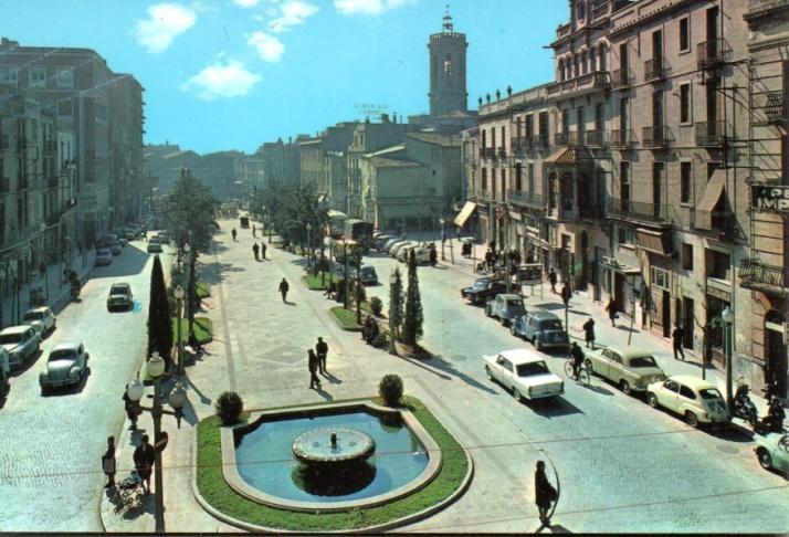 de Alcalá), Granada (Plaza Nueva),