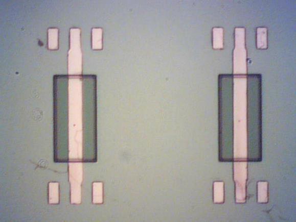 120 O processo de fabricação das pontes autossustentáveis utilizando o fotorresiste AZ 9260 como camada sacrificial segue as mesmas etapas mostradas na Figura 106, omitindo as etapas mostradas na