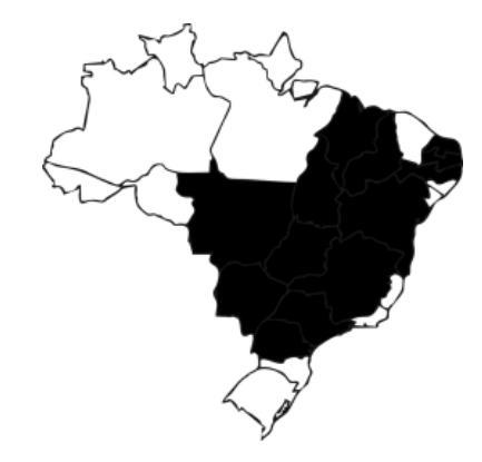 24 Goiás, Tocantins e Paraná foram registradas invasões no peri e intradomicilio por essa espécie que tem apresentado baixos índices de infecção por T. cruzi (GURGEL- GONÇALVES e CUBA, 2007).