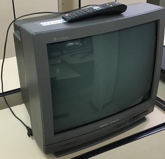 01 TV em tubo Philco 21