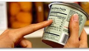 O RÓTULO Toda e qualquer informação contida na embalagem do produto A rotulagem de alimentos é regulamentada pela Anvisa