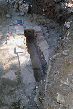 As sepulturas aqui encontradas enquadram-se na segunda fase de ocupação do espaço que ocorreu entre meados do século III d.c. e o século V d.c. Até 2018 foram descobertas 40 sepulturas, e escavadas 33.