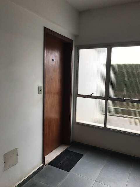 Apartamento 08 do Bloco I, apartamento térreo. 22 fls. 129 Para conferir o original, acesse o site https://esaj.