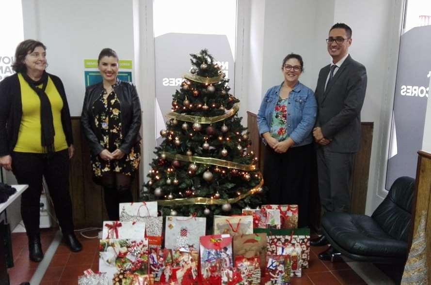 Entrega de Miminhos e festas de Natal Centro Porta