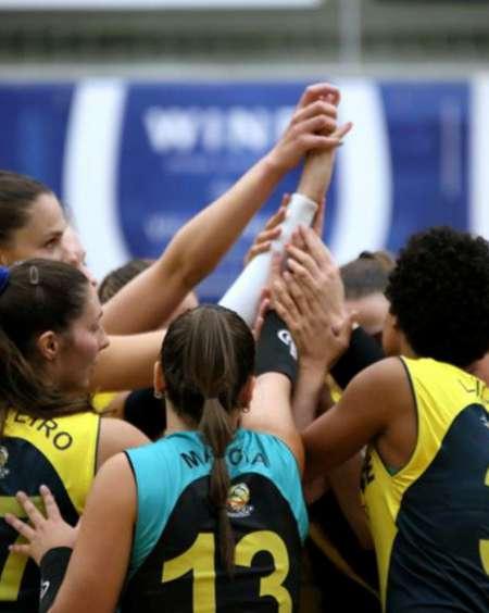 O MELHOR DE TUDO É A EQUIPA! As atividades do Famalicão Volley Challenge são para toda a equipa, treinadores incluídos. momentos em grupo, a palavra de ordem é CONFORTO.