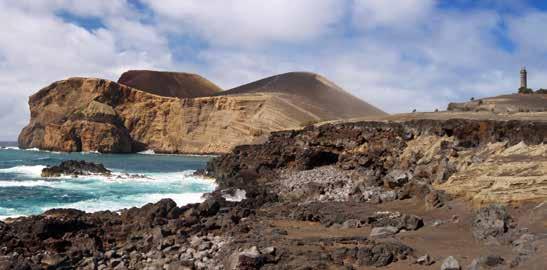 Desembarque e início imediato da visita de meio-dia à ilha do Faial, nomeadamente: visita guiada exclusiva ao Centro de interpretação do Vulcão: visionamento de filme 3D sobre a "Formação da Terra",