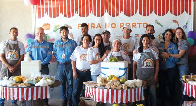 Feira semanal com agricultores locais: mais de 7 toneladas de alimentos vendidos no primeiro ano da ação SUPORTE AO PROGRESSO SOCIOECO- NÔMICO DA REGIÃO.