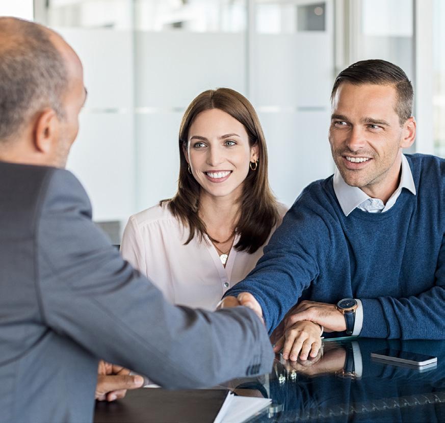 VALORIZE OS BENEFÍCIOS DO SEU PRODUTO Depois de conhecer a fundo os problemas dos clientes e constatar que a oferta é o tipo de solução que eles precisam, chega o momento do bom vendedor agregar