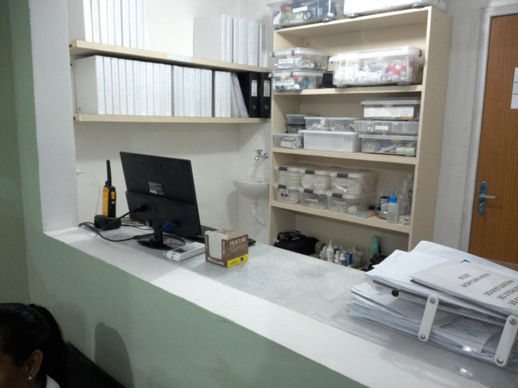 Sala de observação clínica e contenção