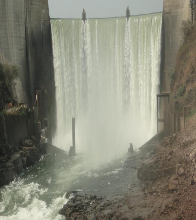 Queda de água da Barragem