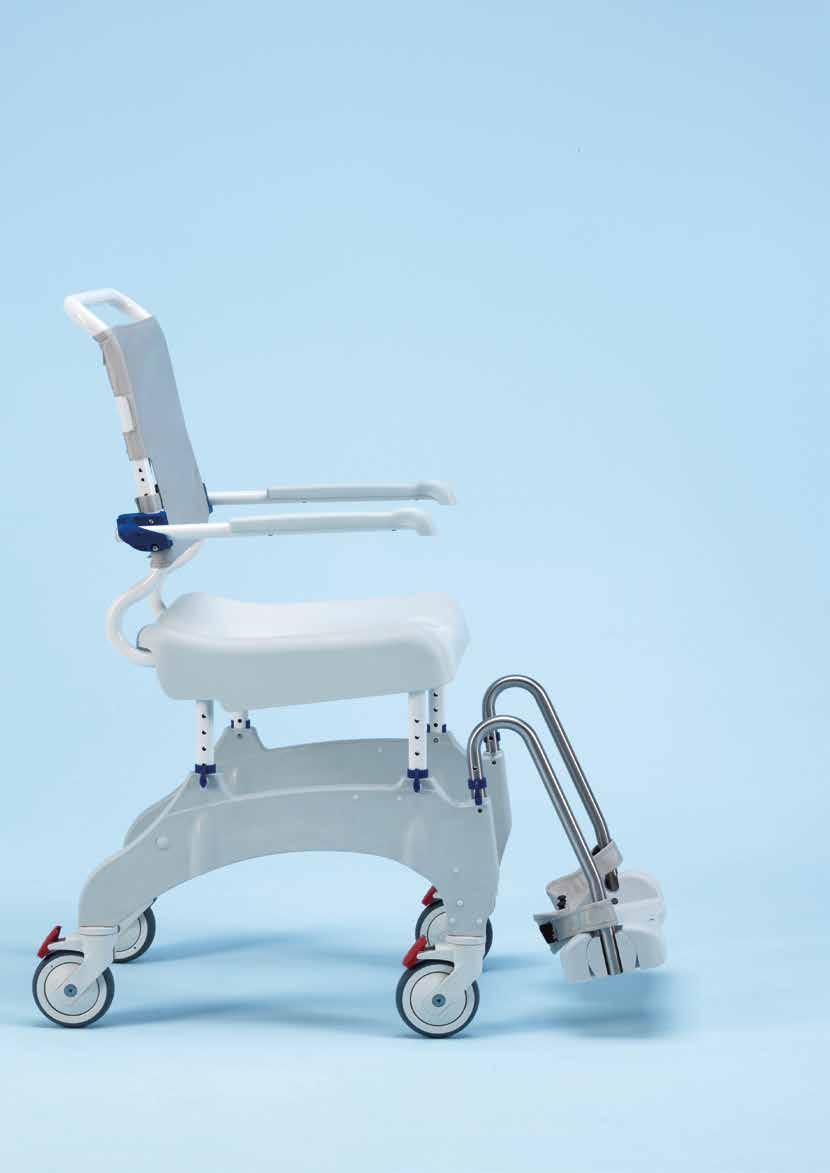 Ajustes Todas as cadeiras de banho Aquatec são reguláveis para responder à maior parte das necessidades. Apoios de braços nómicos, rebatíveis e reguláveis em altura.