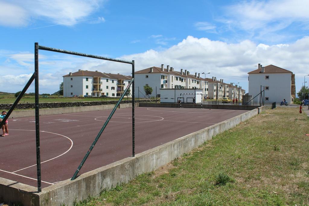 07 Recuperação do campo de futebol da Piedade Jovem 75.