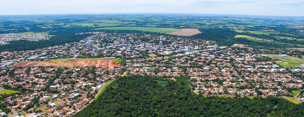 Cianorte Categoria Cidades Publicado em 15/03/2019 ONDE MODA E NATUREZA SE ENCONTRAM Situada na região noroeste do estado, a 510 km de Curitiba e a 70 km de Maringá, Cianorte encanta o visitante.