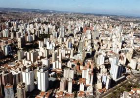 Sobre a Cidade Ao lado de São Paulo, Campinas forma a primeira e única macro-metrópole do hemisfério sul.
